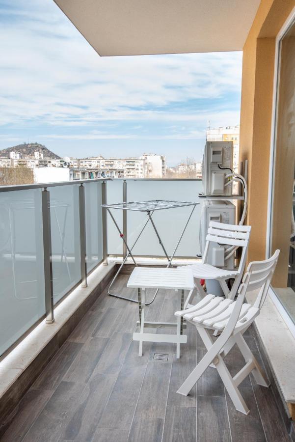 Lovely 1Bed Apartment For 4 Guests & Free Parking Plovdiv Esterno foto